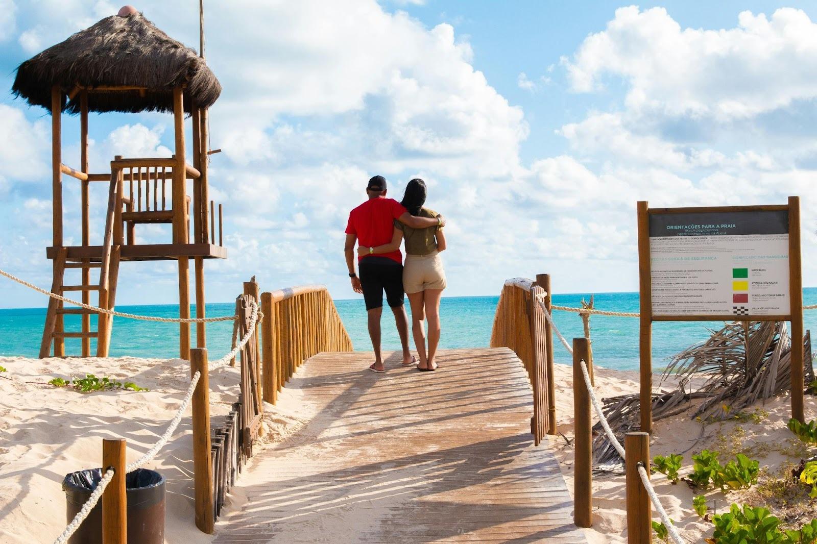 Grand Cayman Couples Packages: Honeymoons, Anniversaries, and Intimate Weddings at Wyndham Reef Resort
